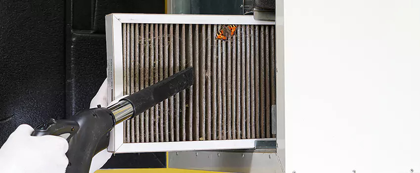 Clogged Air Duct Cleaning Process in Palos Hills, IL
